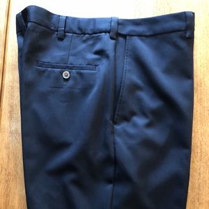 Navy blue men’s Haggar slacks.